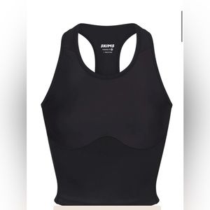 SKIMS PERFORMANCE RACER BACK TANK. NWT